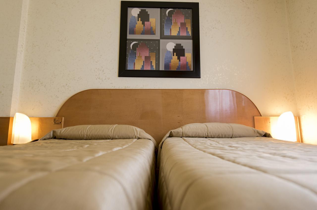 Hotel Castello Artemide Congressi คาสเทลซานเปียโตรแตร์เม ภายนอก รูปภาพ
